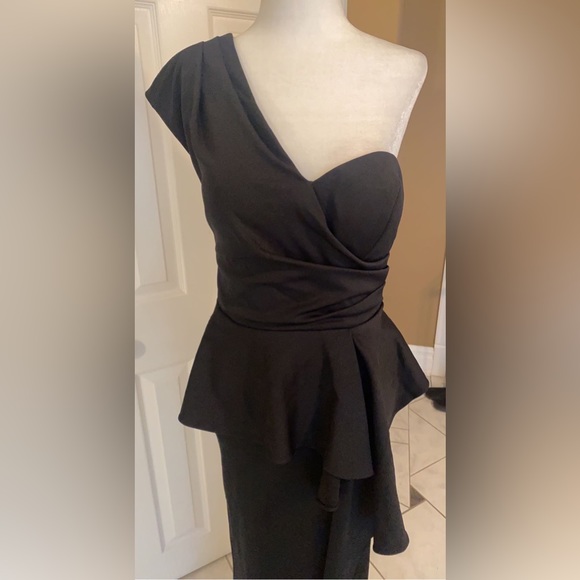 Dress - Picture 2 of 3